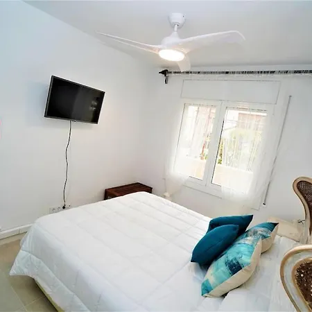 Apartamento Cerca Del Mar شقة