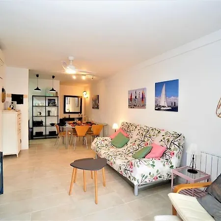Apartamento Cerca Del Mar * كوماروغا