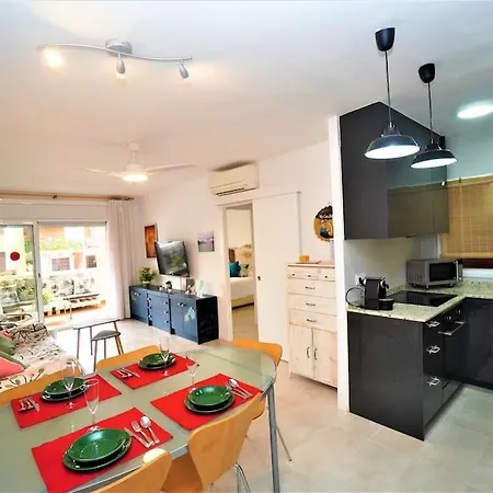 Apartamento Cerca Del Mar شقة