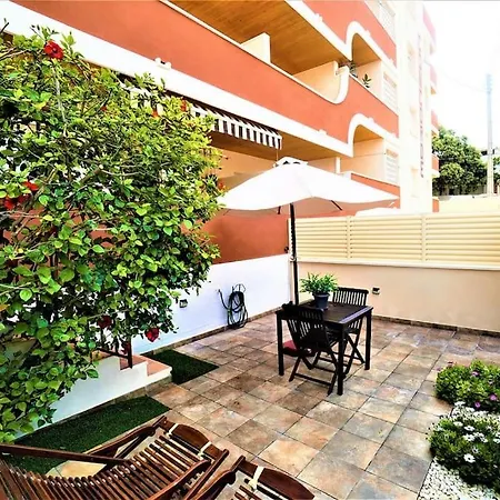 Apartamento Cerca Del Mar شقة *